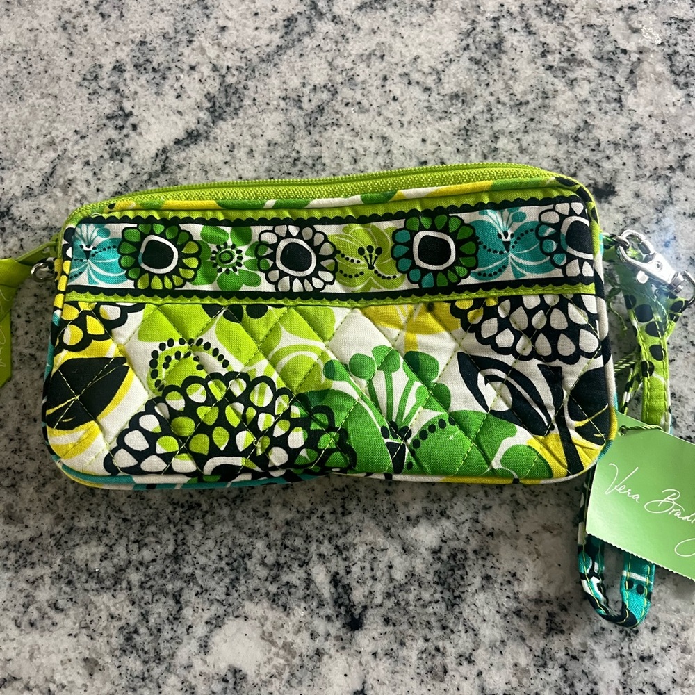 Vera Bradley Wristlet Limes Up NWT